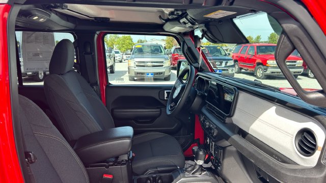 2025 Jeep Wrangler 4-Door Willys - Photo 45