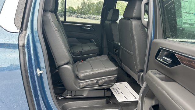 2026 Chevrolet Suburban LT - Photo 45