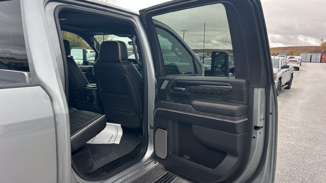 2025 GMC Sierra 2500HD AT4X - Photo 37