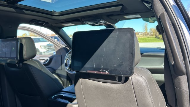 2021 Chevrolet Suburban RST - Photo 32