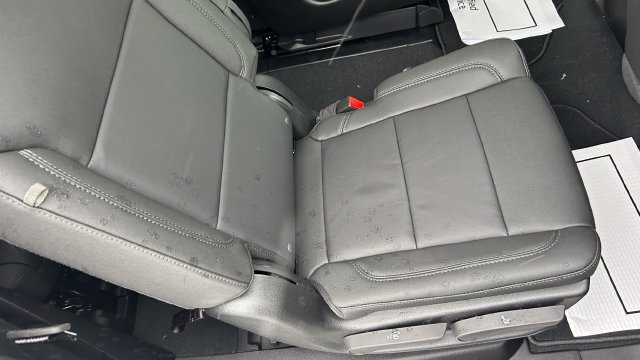 2026 Chevrolet Suburban LT - Photo 47