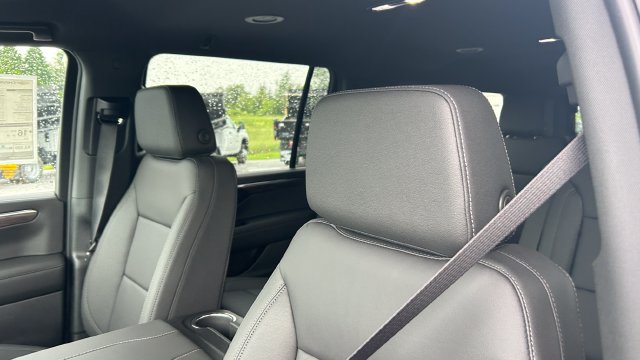2026 Chevrolet Suburban LT - Photo 17