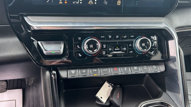2025 GMC Sierra 2500HD AT4X - Photo 25