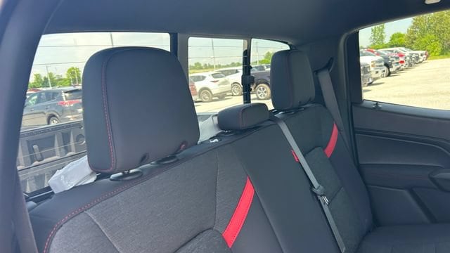 2026 Chevrolet Colorado Z71 - Photo 40