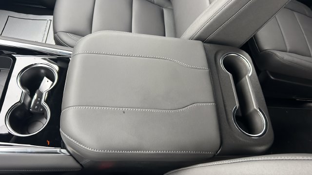 2026 Chevrolet Suburban LT - Photo 28