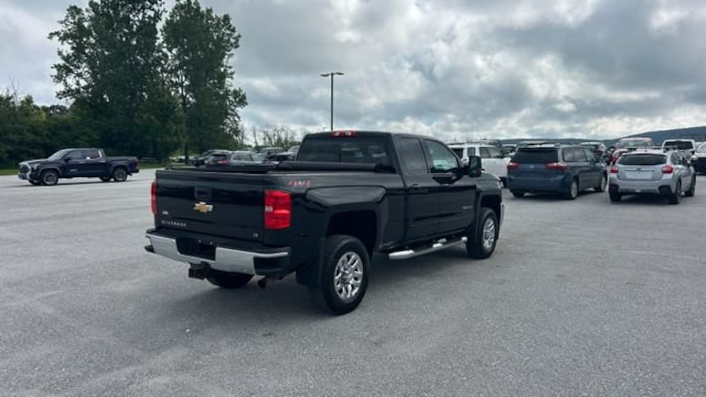 Used 2018 Chevrolet Silverado 2500 HD LT Truck