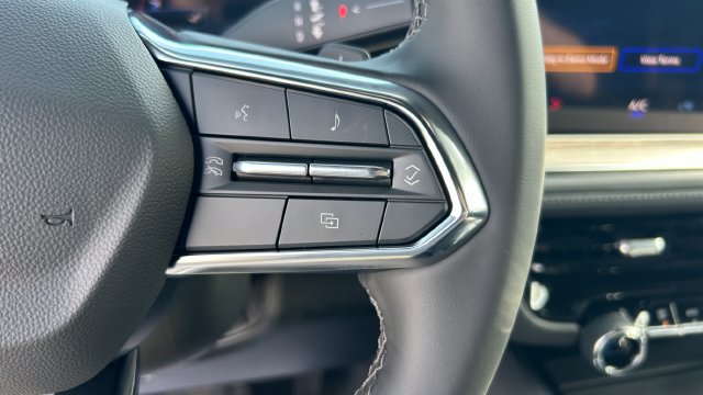 2026 Chevrolet Suburban LS - Photo 25