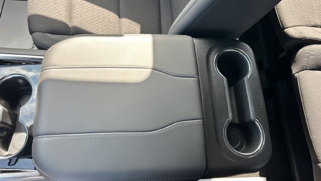 2026 Chevrolet Suburban LS - Photo 32
