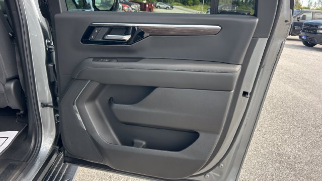 2026 Chevrolet Suburban LS - Photo 41
