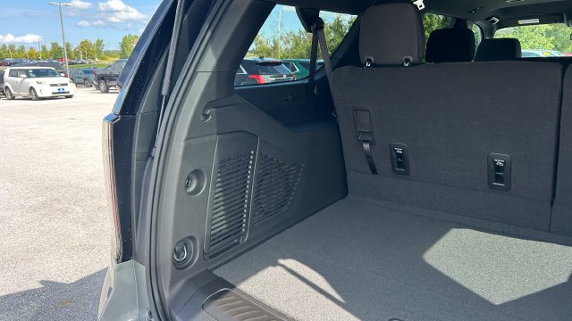 2026 Chevrolet Suburban LS - Photo 15