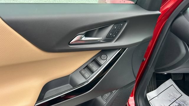 2027 Chevrolet Equinox ACTIV - Photo 13