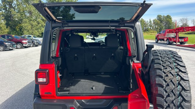 2025 Jeep Wrangler 4-Door Willys - Photo 16