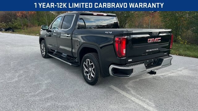 2023 GMC Sierra 1500 SLT - Photo 7