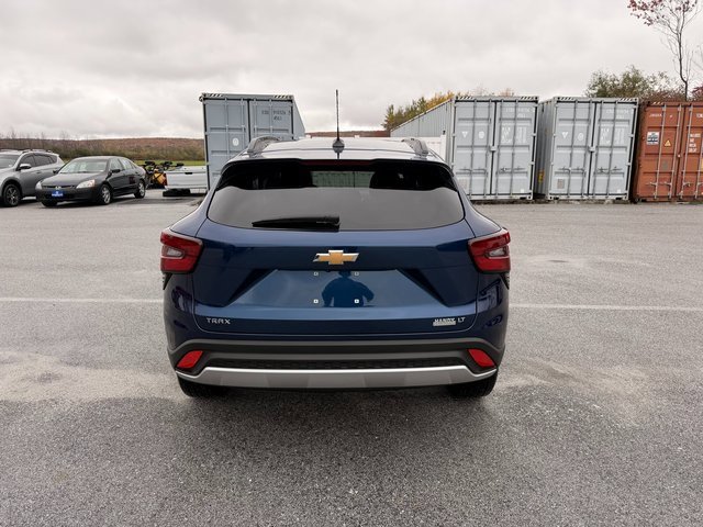 2024 Chevrolet Trax LT photo 4