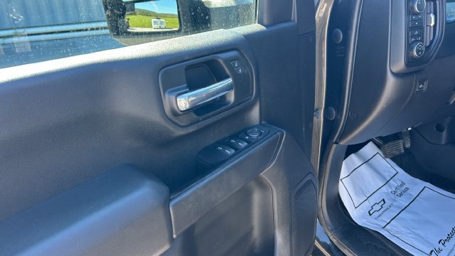 2023 Chevrolet Silverado 2500HD Custom - Photo 18