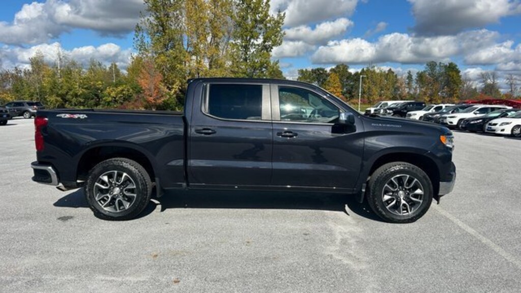 Used 2022 Chevrolet Silverado 1500 LT Truck Crew Cab