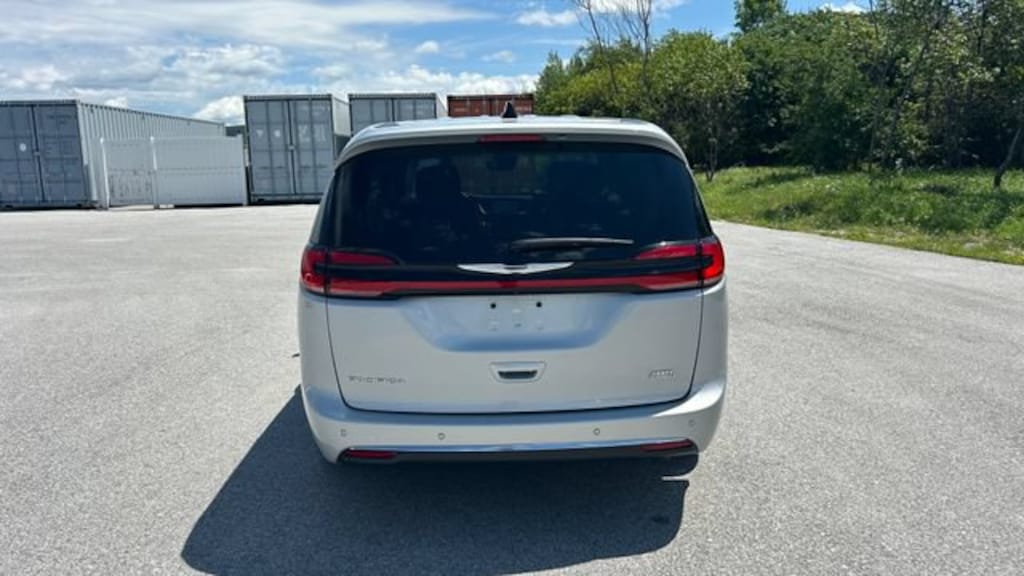 Used 2024 Chrysler Pacifica Touring L Van Passenger Van