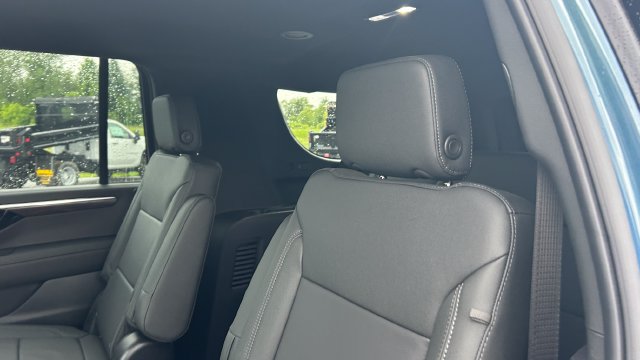 2026 Chevrolet Suburban LT - Photo 34