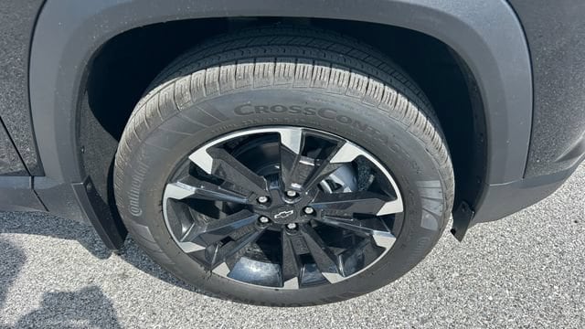 2027 Chevrolet Equinox RS - Photo 11