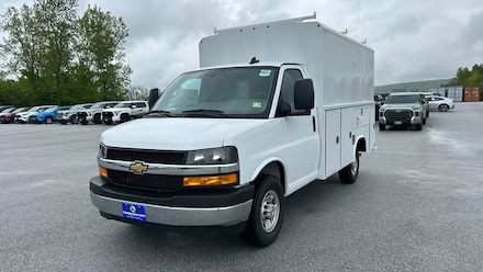 2025 Chevrolet Express Cutaway Work Van Truck