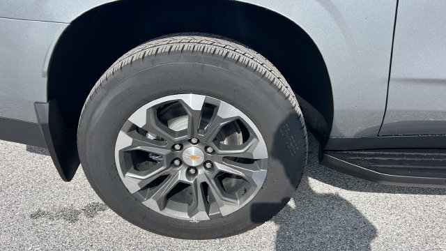 2026 Chevrolet Suburban LS - Photo 10
