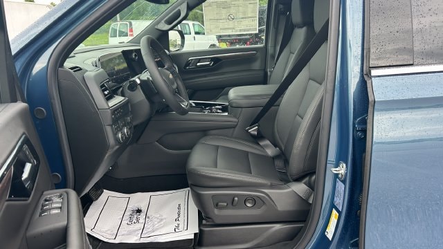 2026 Chevrolet Suburban LT - Photo 16