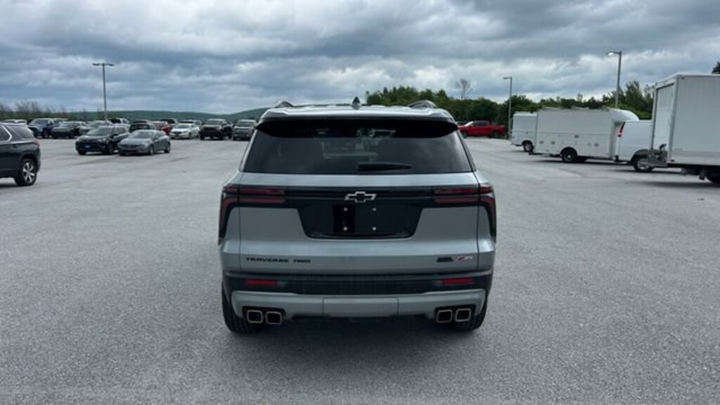 Used 2024 Chevrolet Traverse Z71 SUV