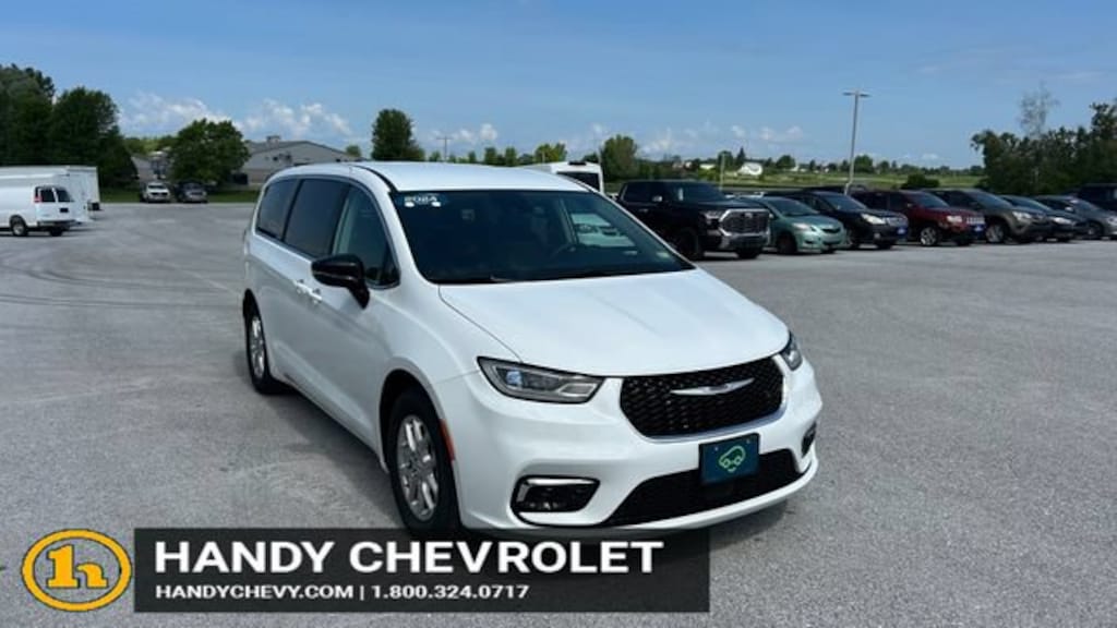 Used 2024 Chrysler Pacifica Touring L Van Passenger Van