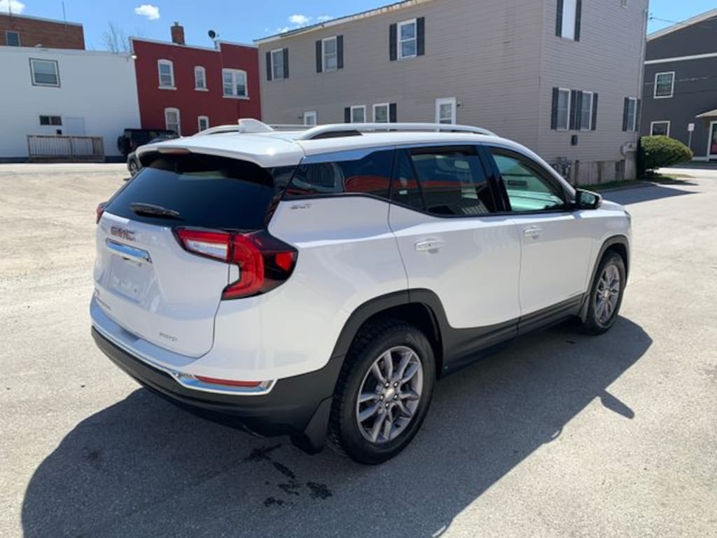 Used 2023 GMC Terrain SLT SUV