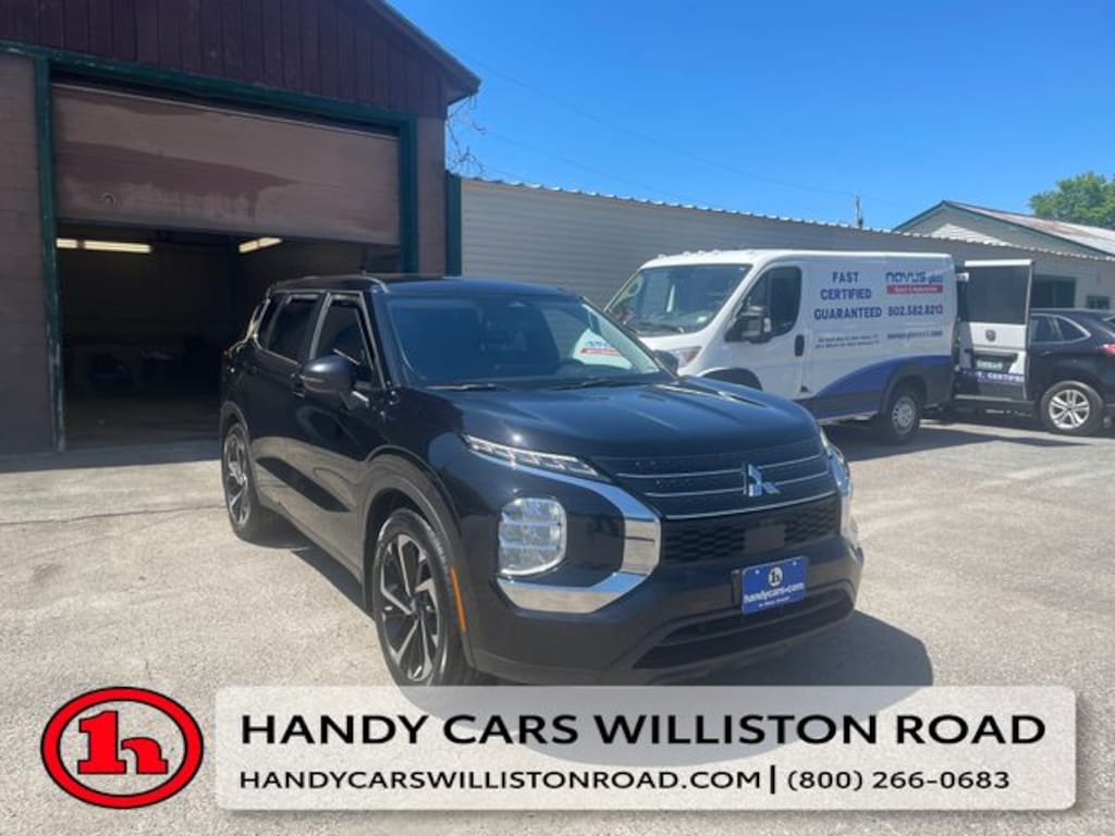 Used 2022 Mitsubishi Outlander ES SUV