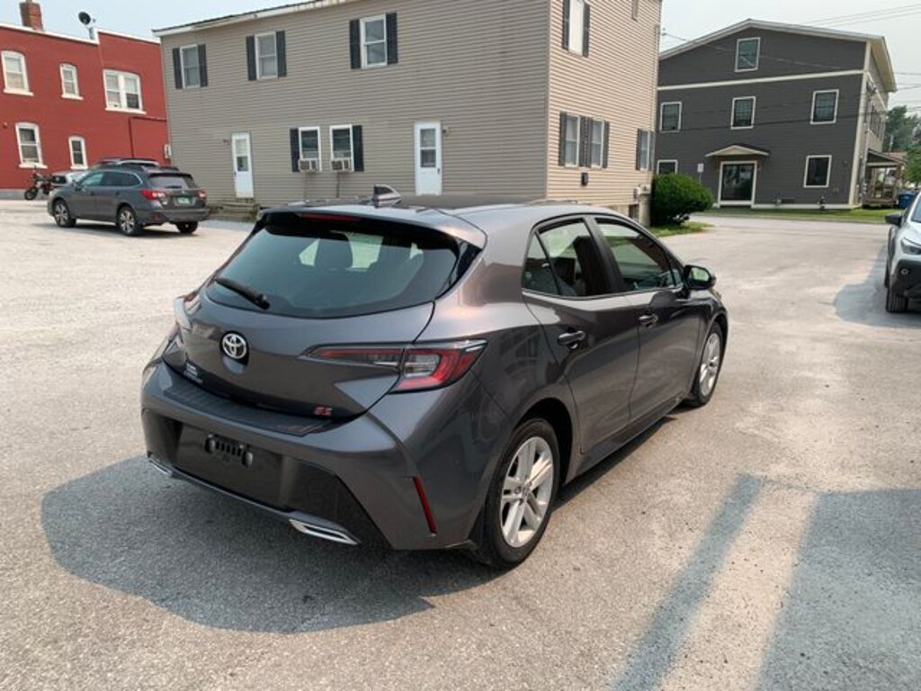 Used 2021 Toyota Corolla Hatchback SE Hatchback