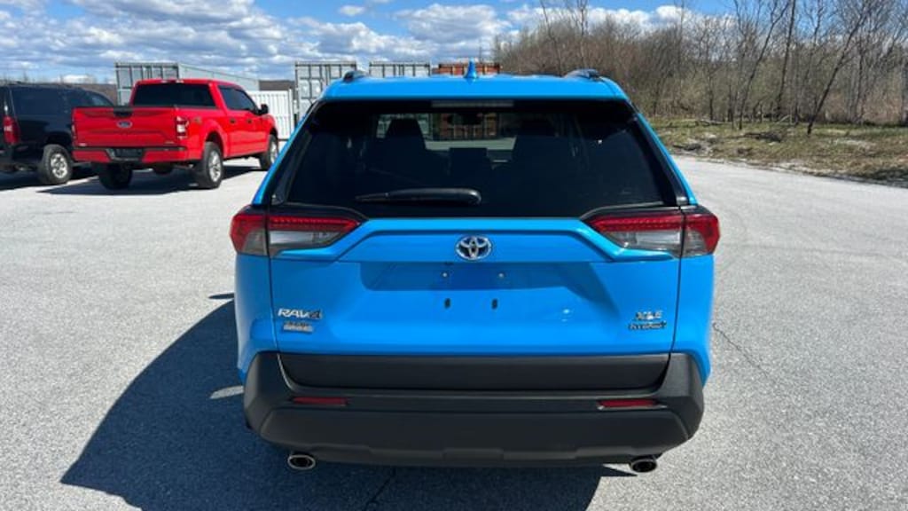 Used 2020 Toyota RAV4 Hybrid XLE SUV