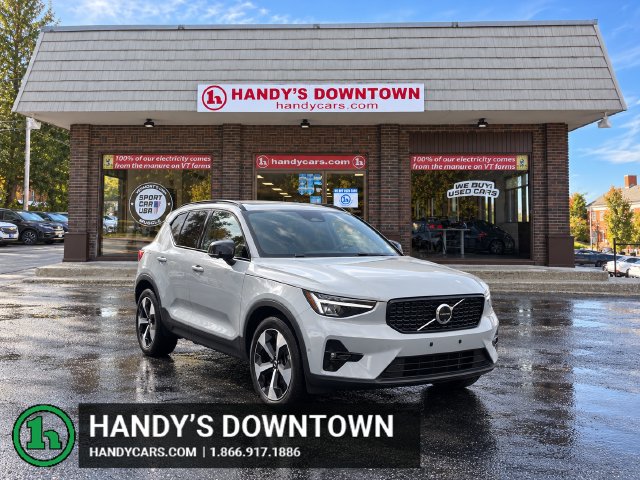 2025 Volvo XC40 Plus