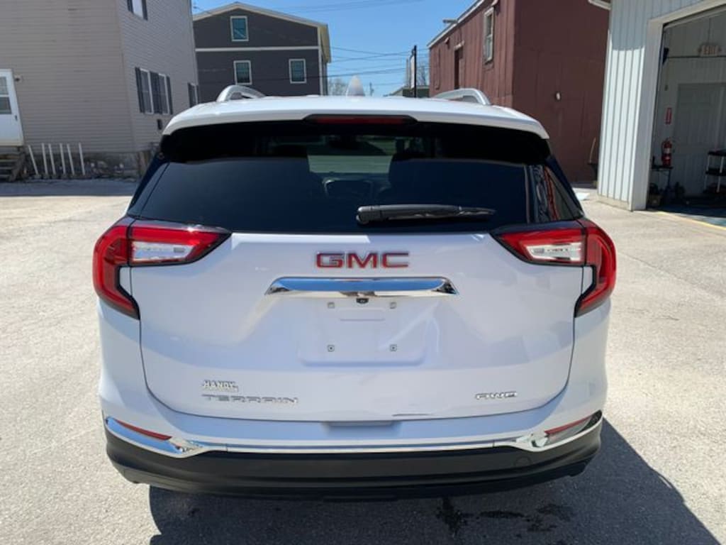 Used 2023 GMC Terrain SLT SUV