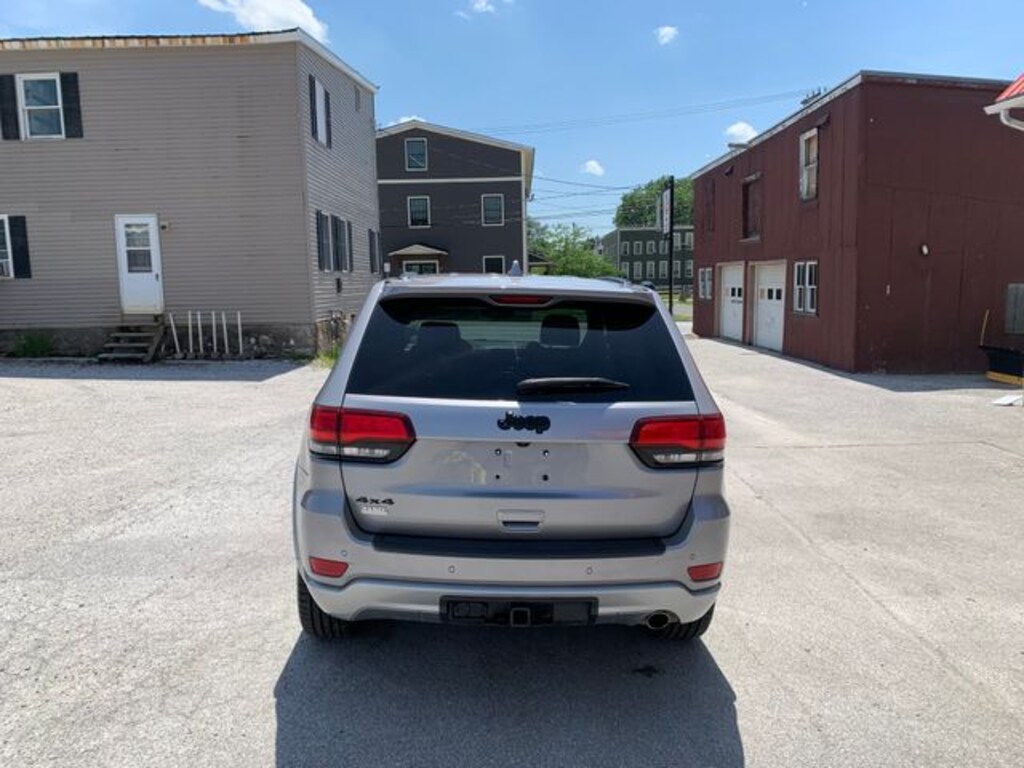 Used 2020 Jeep Grand Cherokee Altitude SUV