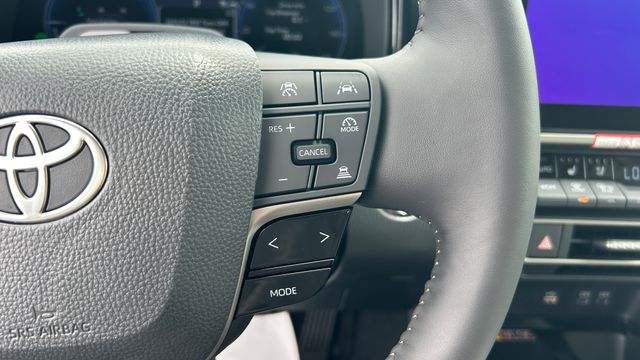 2026 Toyota Camry XLE - Photo 23