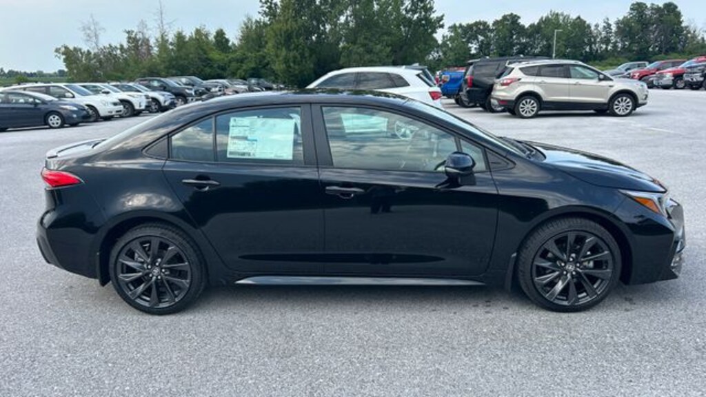 New 2026 Toyota Corolla SE Sedan