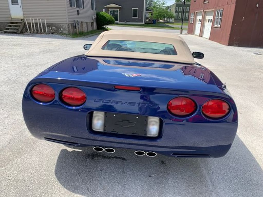 Used 2004 Chevrolet Corvette Base Convertible