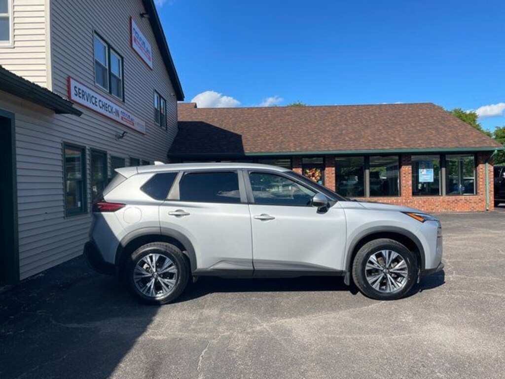 Used 2022 Nissan Rogue SV SUV