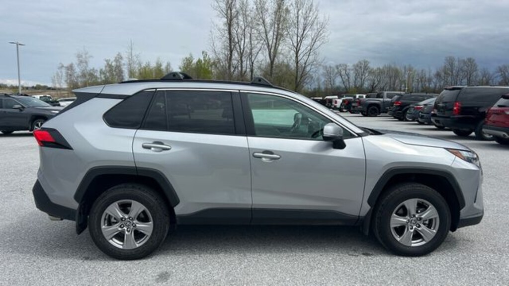 Used 2025 Toyota RAV4 XLE SUV