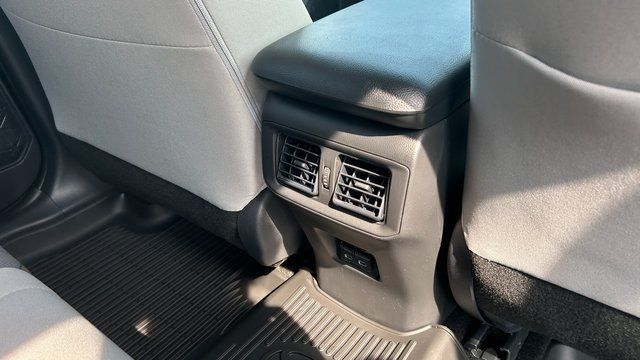 2025 Toyota RAV4 XLE - Photo 47