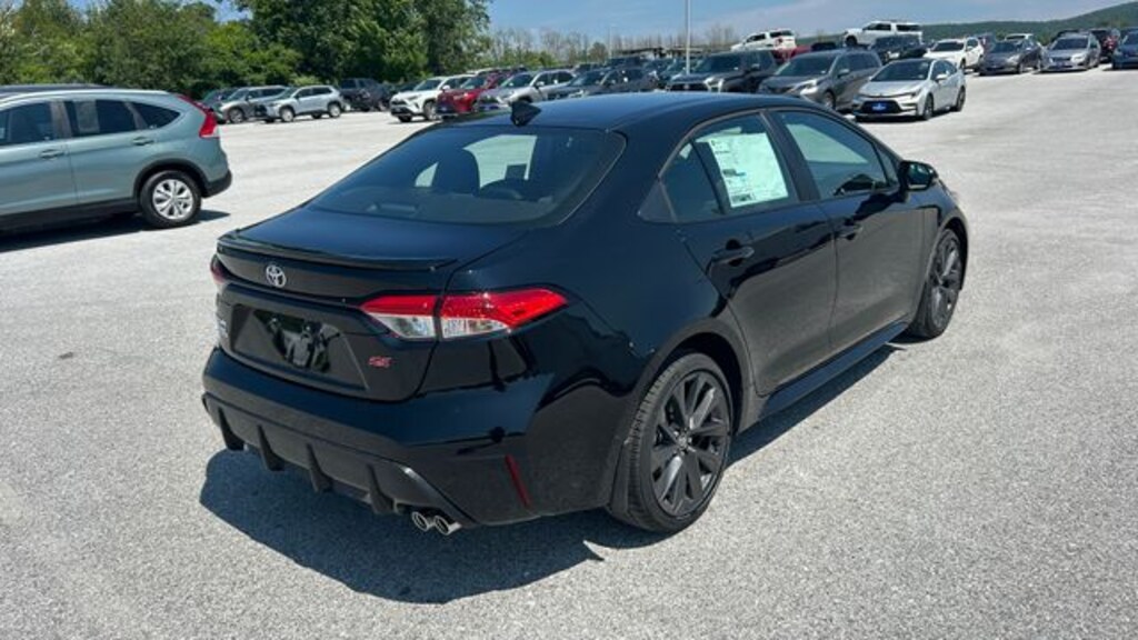 New 2026 Toyota Corolla SE Sedan