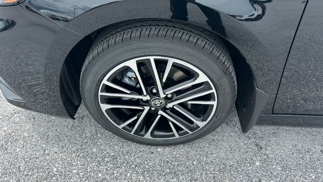 2026 Toyota Camry XLE - Photo 10