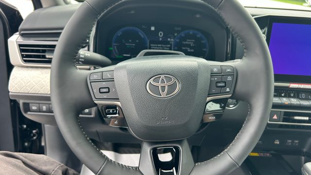 2026 Toyota Camry XLE - Photo 21