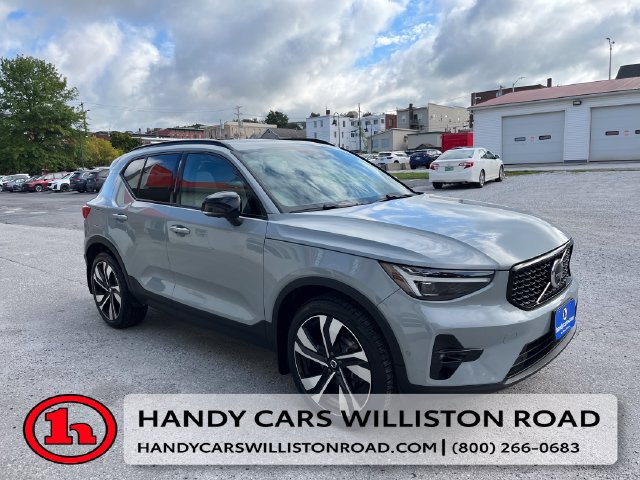 2024 Volvo XC40 Ultimate