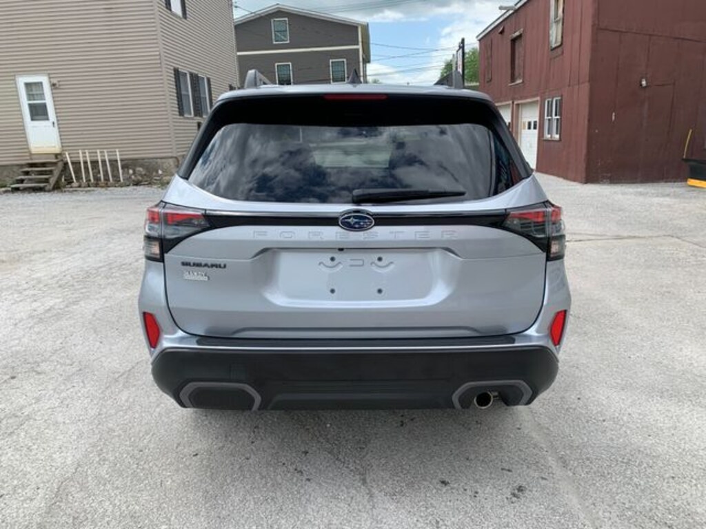 Used 2025 Subaru Forester Limited SUV