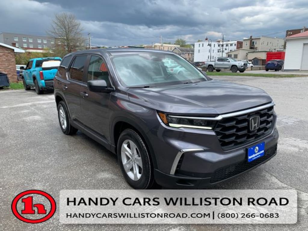 Used 2023 Honda Pilot LX SUV