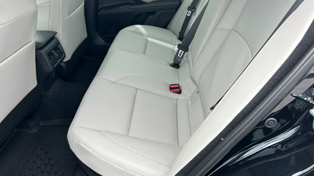 2026 Toyota Camry XLE - Photo 32