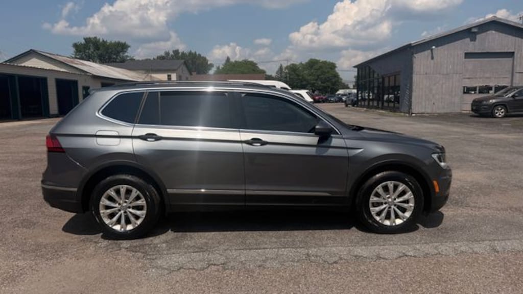 Used 2018 Volkswagen Tiguan 2.0T SE SUV