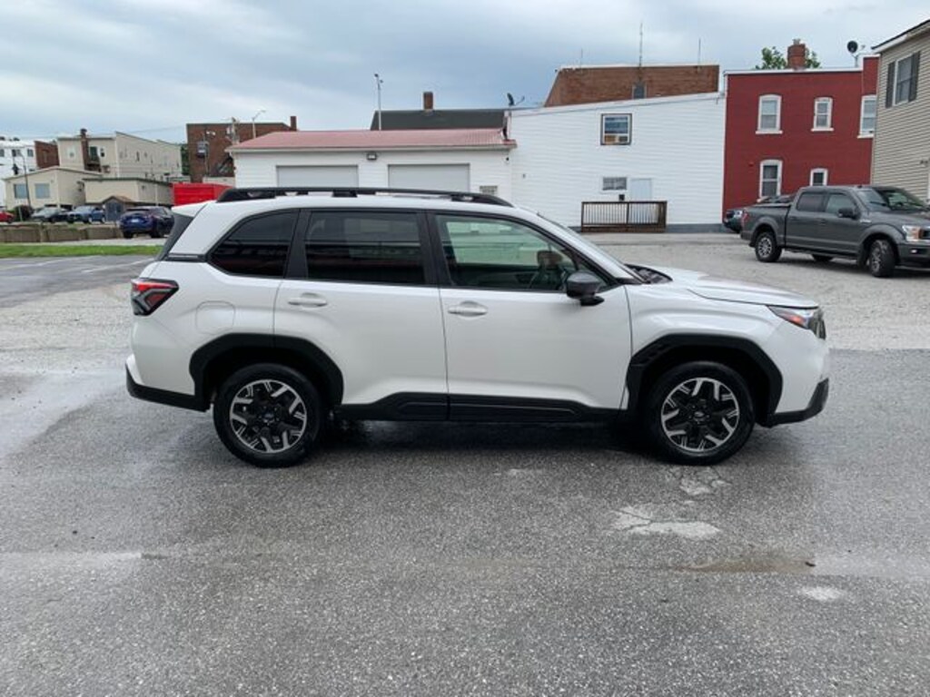 Used 2025 Subaru Forester Premium SUV